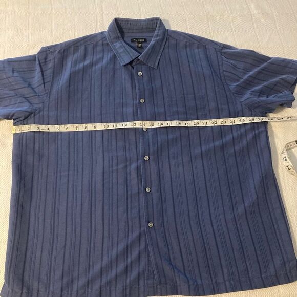 Van Heusen Navy Blue Men’s Button Up Shirt Size 2X, 18 - 18-1/2 - Picture 5 of 9